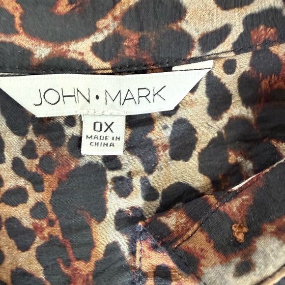 JOHN MARK Multicolor Animal Floral Button Tunic Blouse Rayón Nylon Long Sleeve - Picture 9 of 9